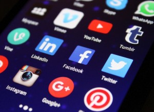 Social Media Apps To Manage Business Online