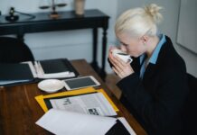 How to Write a Competitive Analysis Report How to Write a Competitive Analysis Report