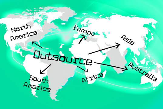 6 Reasons Small Businesses Should Outsource to India