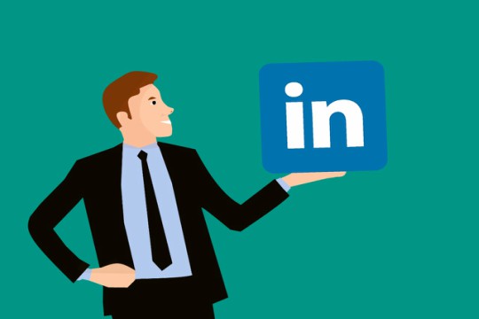 How to Incorporate LinkedIn Advertising with your Marketing Strategy