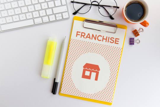 6 Reasons Why Franchising Is the Right Choice for Budding Entrepreneurs