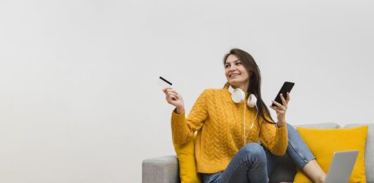 6 Ways to Use Your Credit Card To Minimize Outstanding Debts ways to use your credit card to minimize outstanding debts