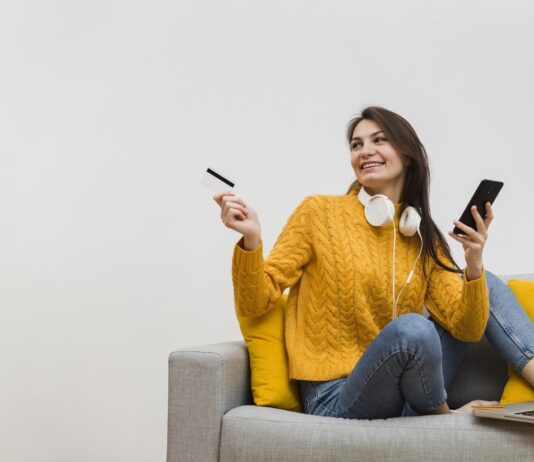 6 Ways to Use Your Credit Card To Minimize Outstanding Debts ways to use your credit card to minimize outstanding debts