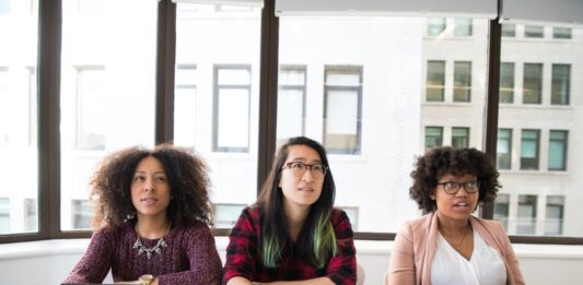 How To Manage Money Better As A Young Entrepreneur How To Manage Money Better As A Young Entrepreneur