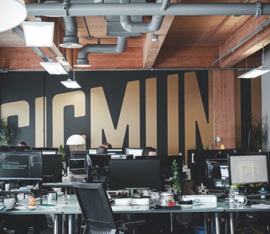 Business Cloud Migration: 8 Essential Steps to Get Started Business Cloud Migration