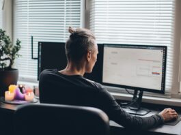 How To Beat Distractions While Working From Home How To Beat Distractions While Working From Home