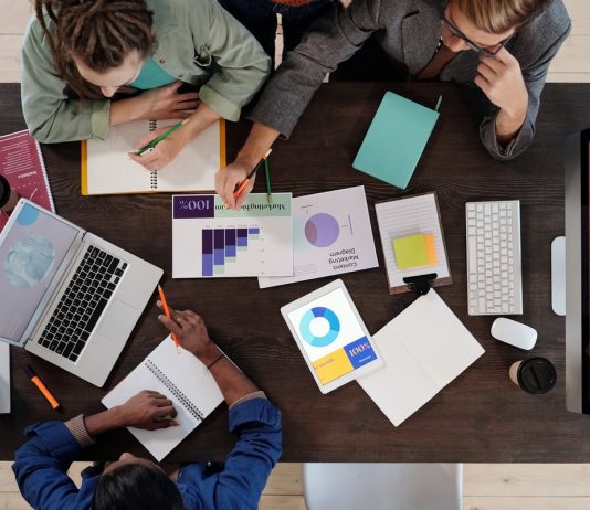 5 Growth Strategies to Implement On Social Media Growth Strategies to Implement On Social Media