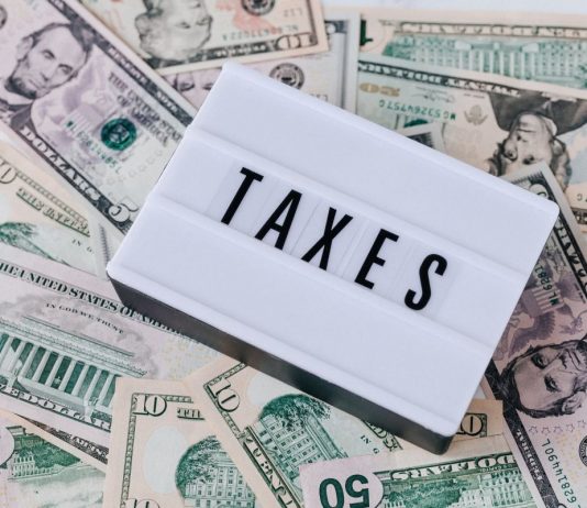 4 Reasons Why You Should Outsource Your Finances & Tax Returns Reasons Why You Should Outsource Your Finances & Tax Returns