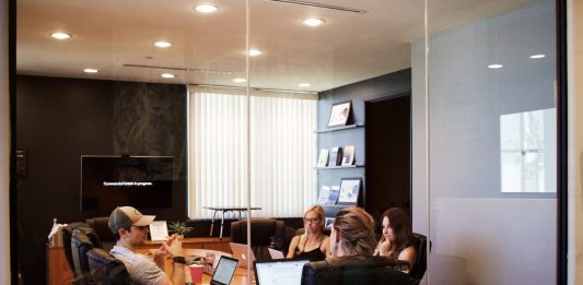 Business Transformation To An Omnichannel Model Business Transformation To an Omnichannel Model