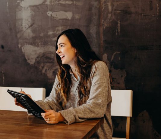 20+ Best Remote Jobs to Pursue in 2023 Best Remote Jobs To Pursue