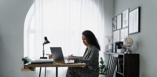 6 Benefits of Using Cloud-Based Payroll Software Benefits of Using Cloud-Based Payroll Software