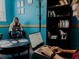 7 Ways AI Can Help Small Businesses Compete with Big Brands Ways AI Can Help Small Businesses Compete with Big Brands